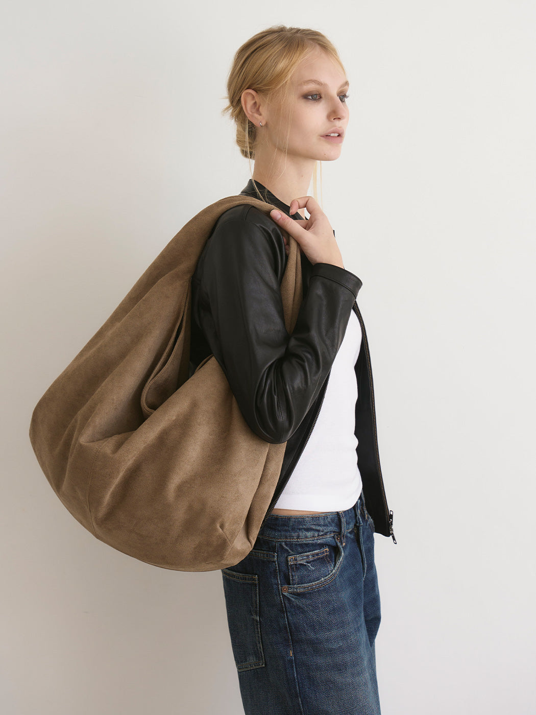 RV-002 Easy Hobo_Suede Ashtaupe