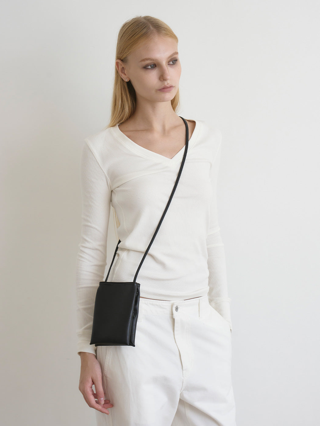 RV-005 Layer Mini Cross_Black