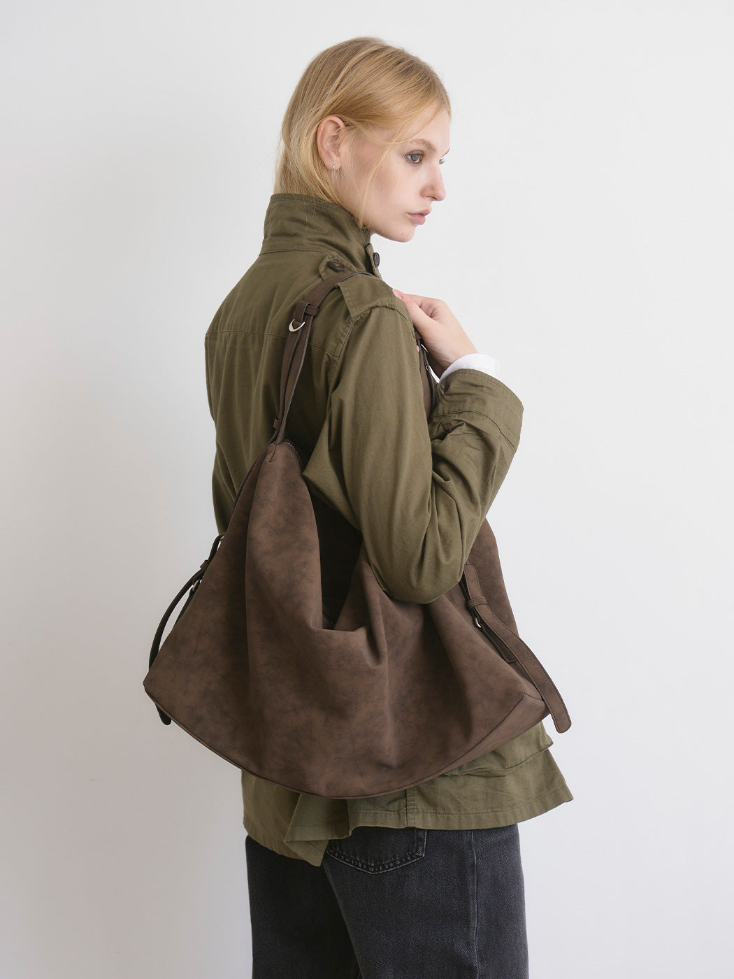 RV-001 Core Shoulder_Washed Darkbrown
