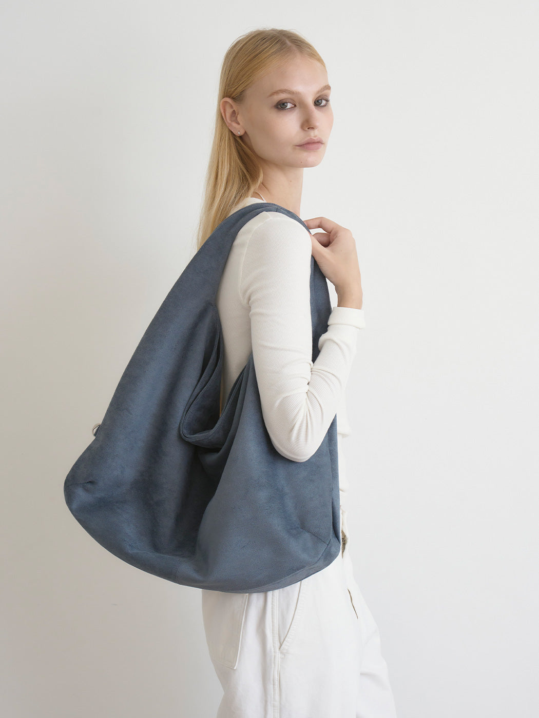 RV-002 Easy Hobo_麂皮灰蓝色