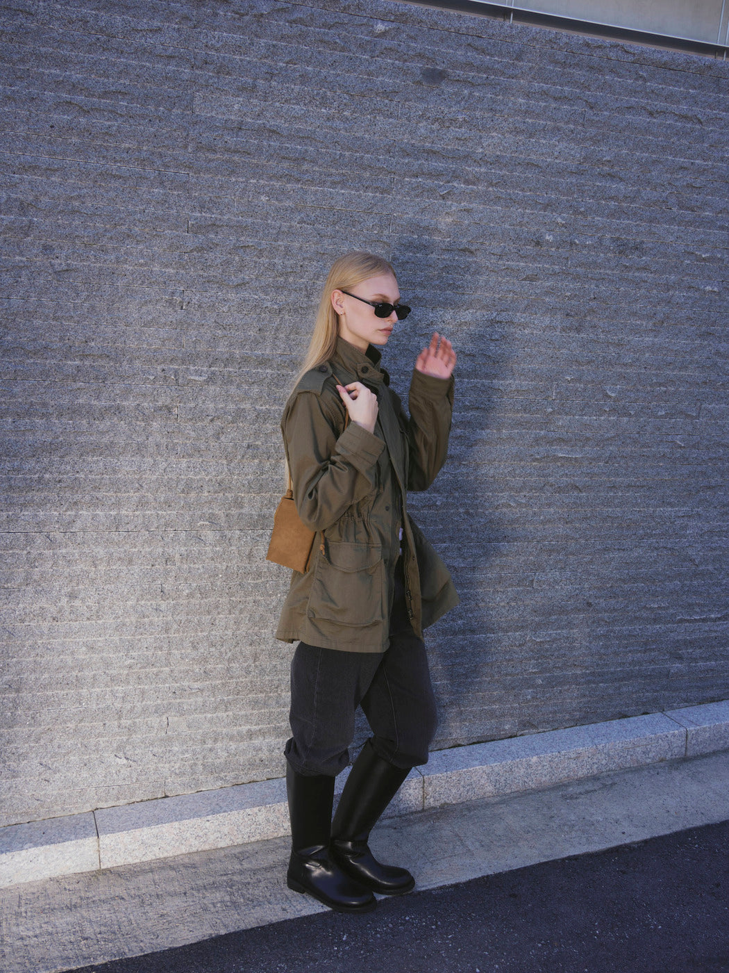 RV-005 Layer Mini Cross_Washed Camel