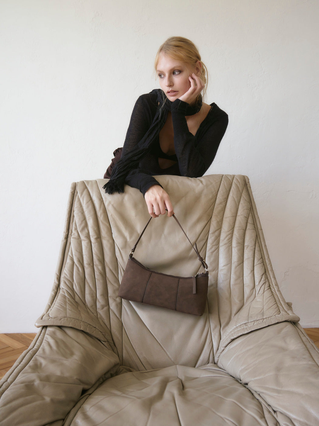 RV-004 Contour Shoulder_Suede Darkbrown
