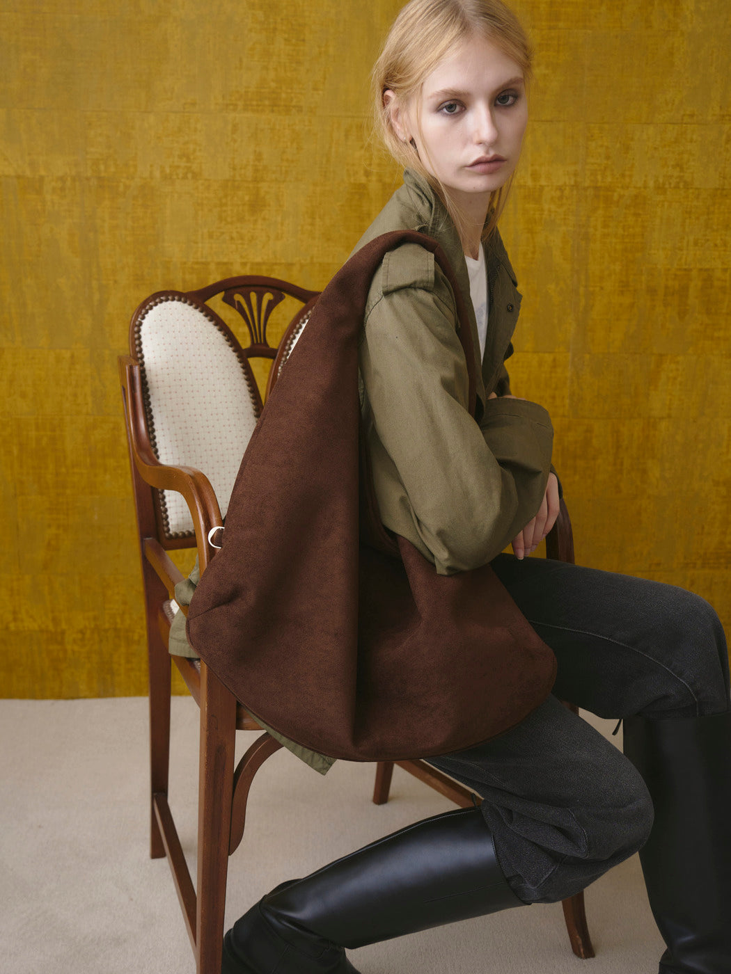 RV-002 Easy Hobo_Suede Darkbrown