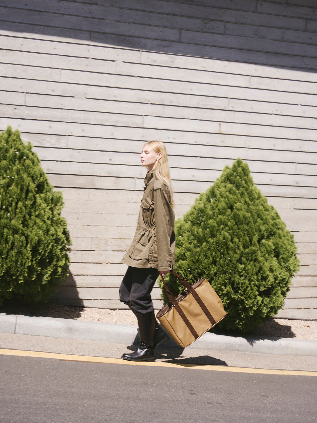 RV-003 City Reverse Tote_Canvas Khaki, Ashbrown